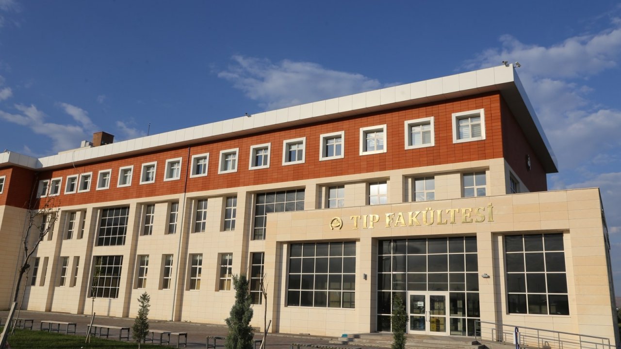 Aksaray Tıp Fakültesi en iyiler arasında