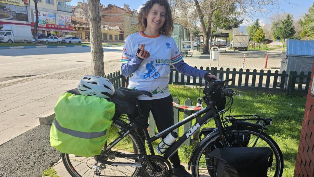 Avusturya'dan dünya turu için pedal çevirdi: Konya'da mola verdi