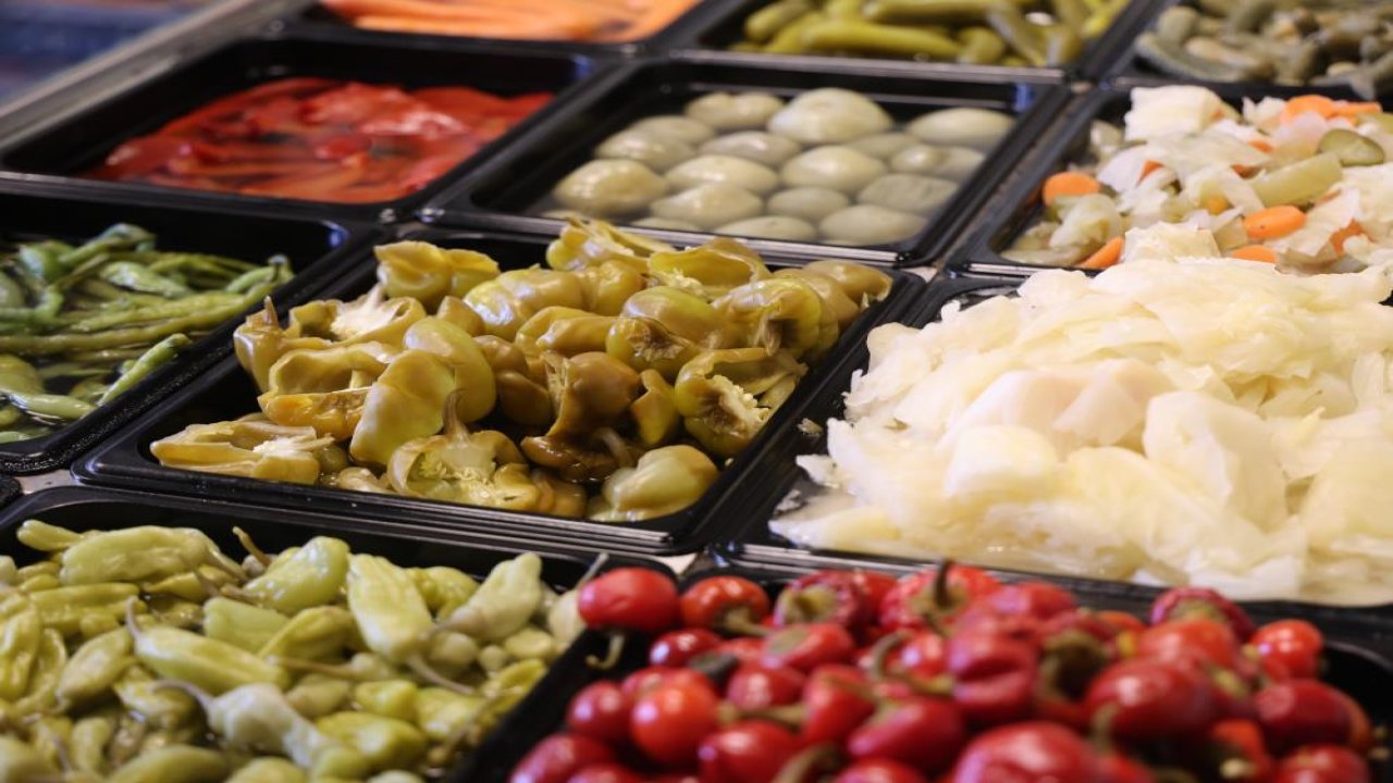 Konya'da turşunun yerini yazın turşu suyu alıyor