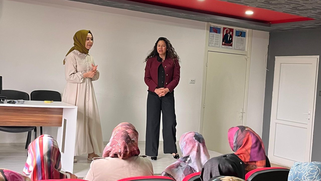 Seydişehir'de ailelere Psikodestek semineri