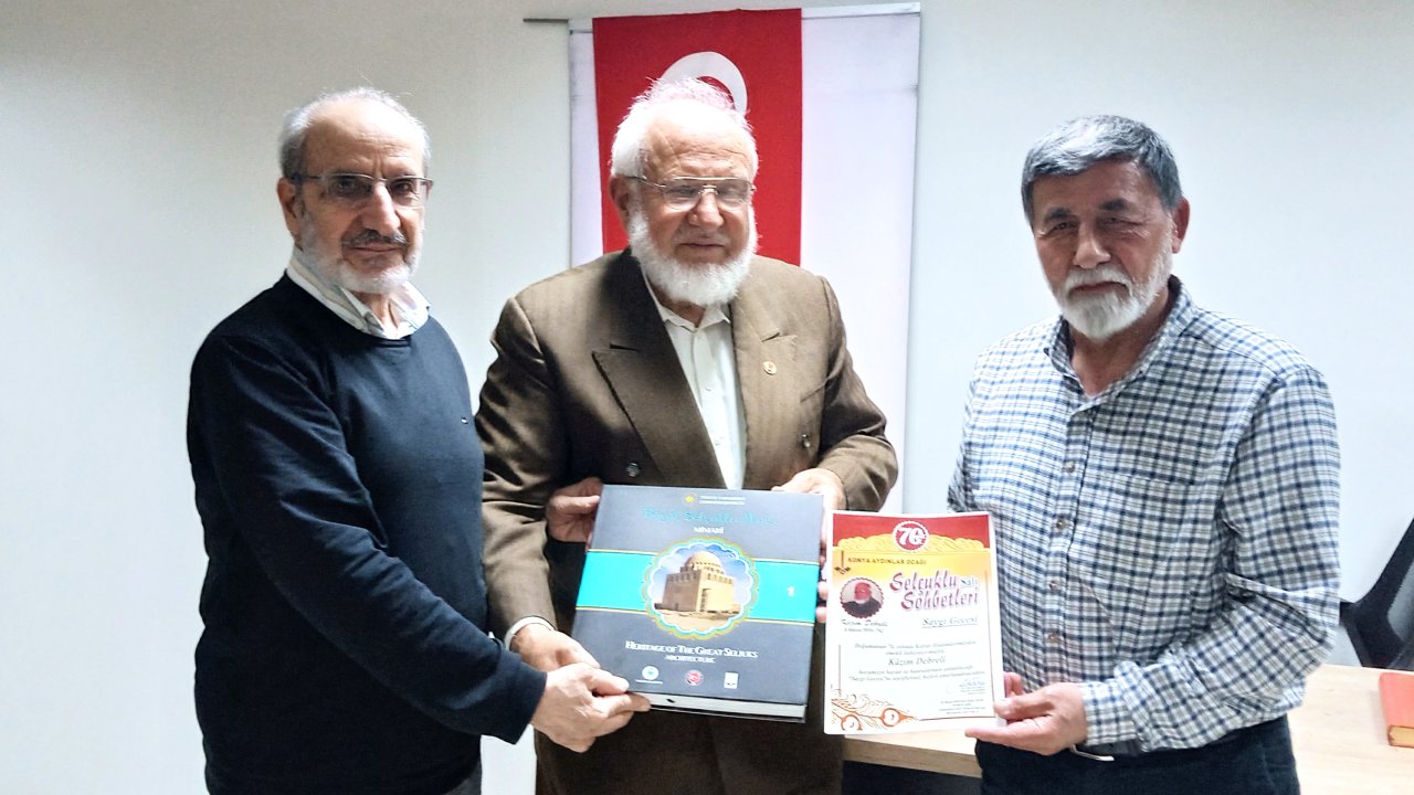 Konya Aydınlar Ocağı'na bu hafta Kazım Debreli konuk oldu!
