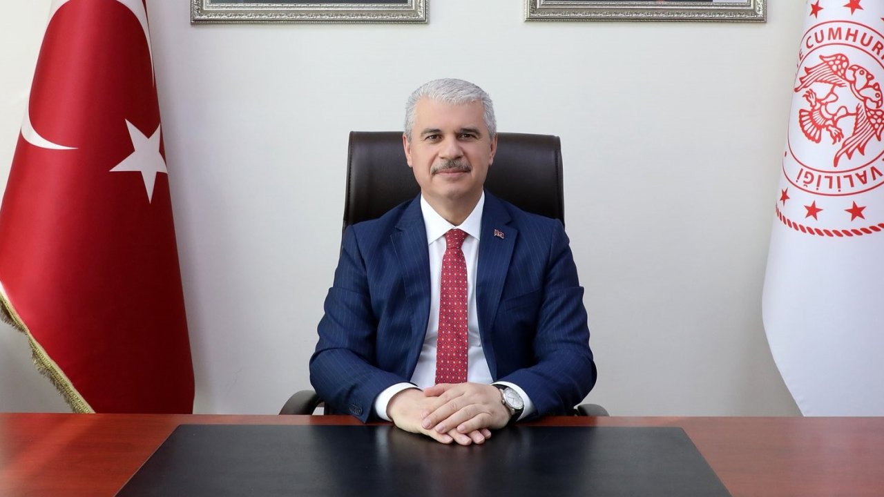 Vali Akın; "19 Mayıs Atatürk’ü Anma, Gençlik ve Spor Bayramı'mız kutlu olsun"