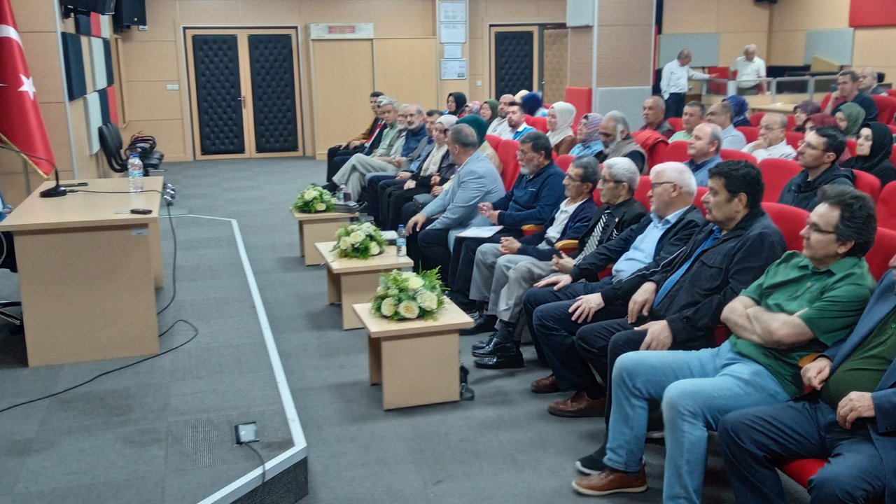 Özçimi: Bizim sanatlarımız Kur’an’a hizmettir!