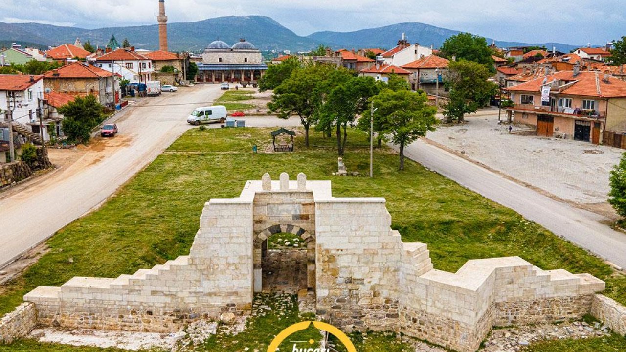 Selçuklu’nun gözü gibi koruduğu tarihî miras: Beyşehir Kale Kapısı!