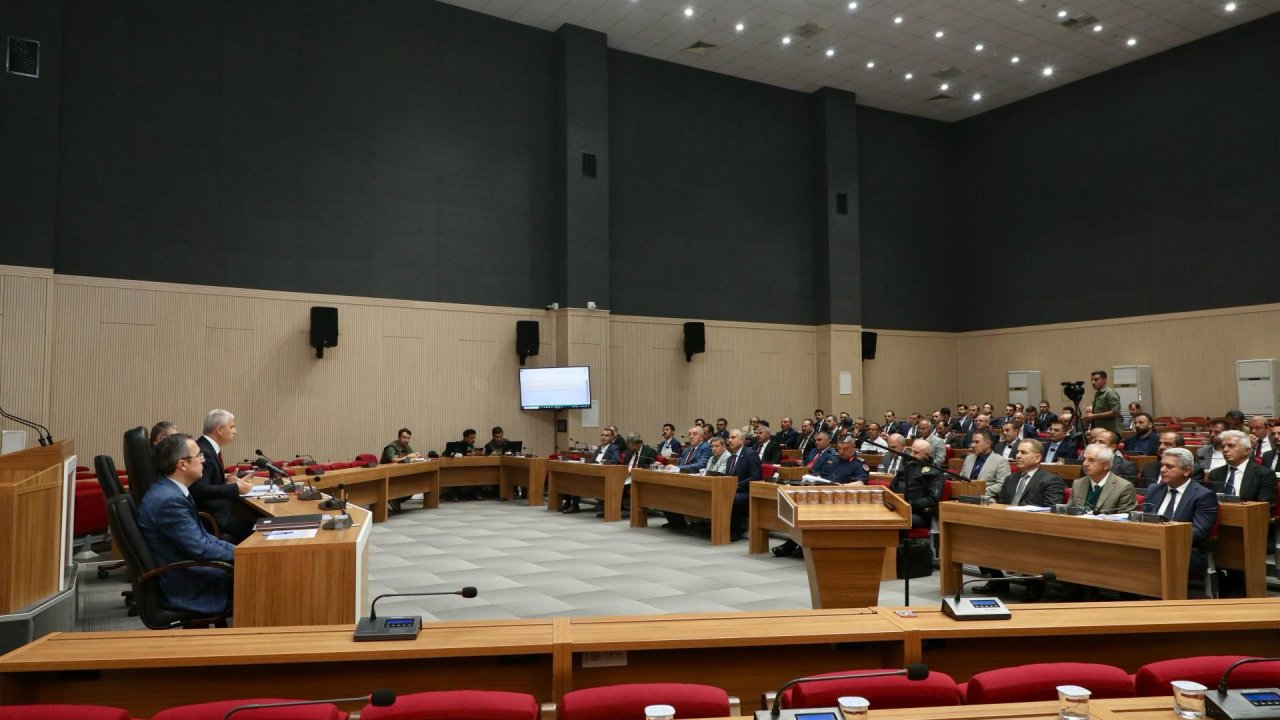 Vali Akın, Hayvanları Koruma Toplantısına Başkanlık Etti!