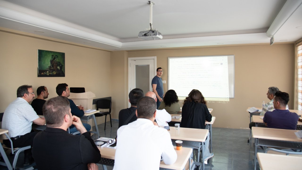 Selçuk Üniversitesi'nde SELÇUKSEM’in Bilirkişilik Temel Eğitimi'ne katılım yoğun