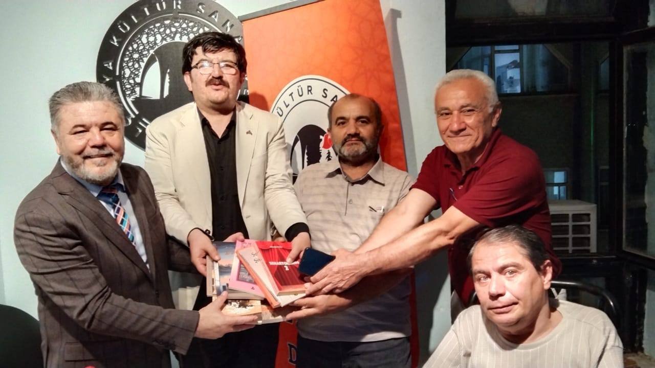 Prof. Dr. Hüseyin Muşmal Selçukya'nın Biz Bize programına katıldı