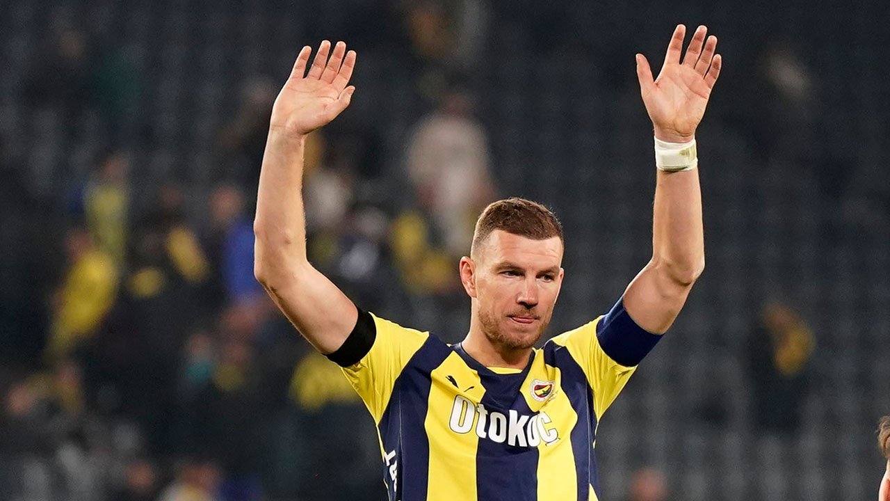 Konyaspor maçı öncesi Fenerbahçe'de ayrılık: Edin Dzeko'dan veda mesajı