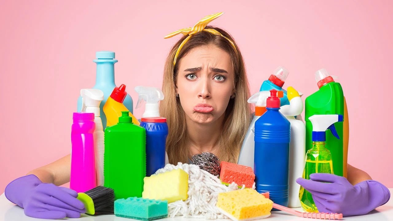 Temizlikte Sağlığınızı Tehlikeye Atmayın! Ozon, Porçöz ve Yağçöz Gibi Kimyasallar Kullanırken Dikkat Etmeniz Gerekenler!