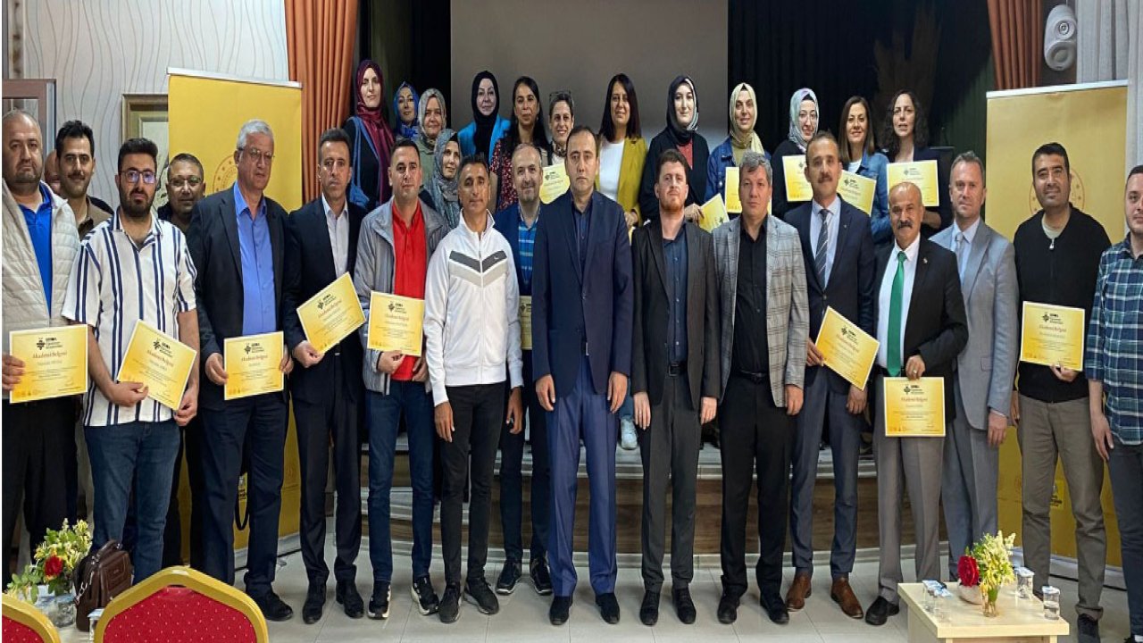 Konya Öğretmen Akademileri Şehir ve Kültür Programında Sertifika Töreni Gerçekleştirildi