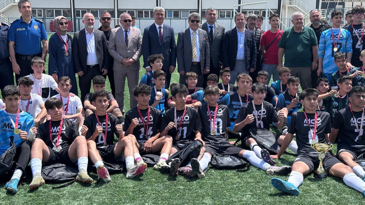 Selçuklu'da ÇEDES Futbol Turnuvası final heyecanı yaşandı