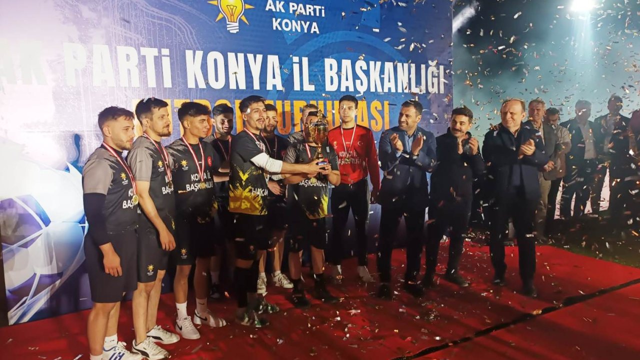 AK Parti ilçelerarası futbol turnuvası tamamlandı
