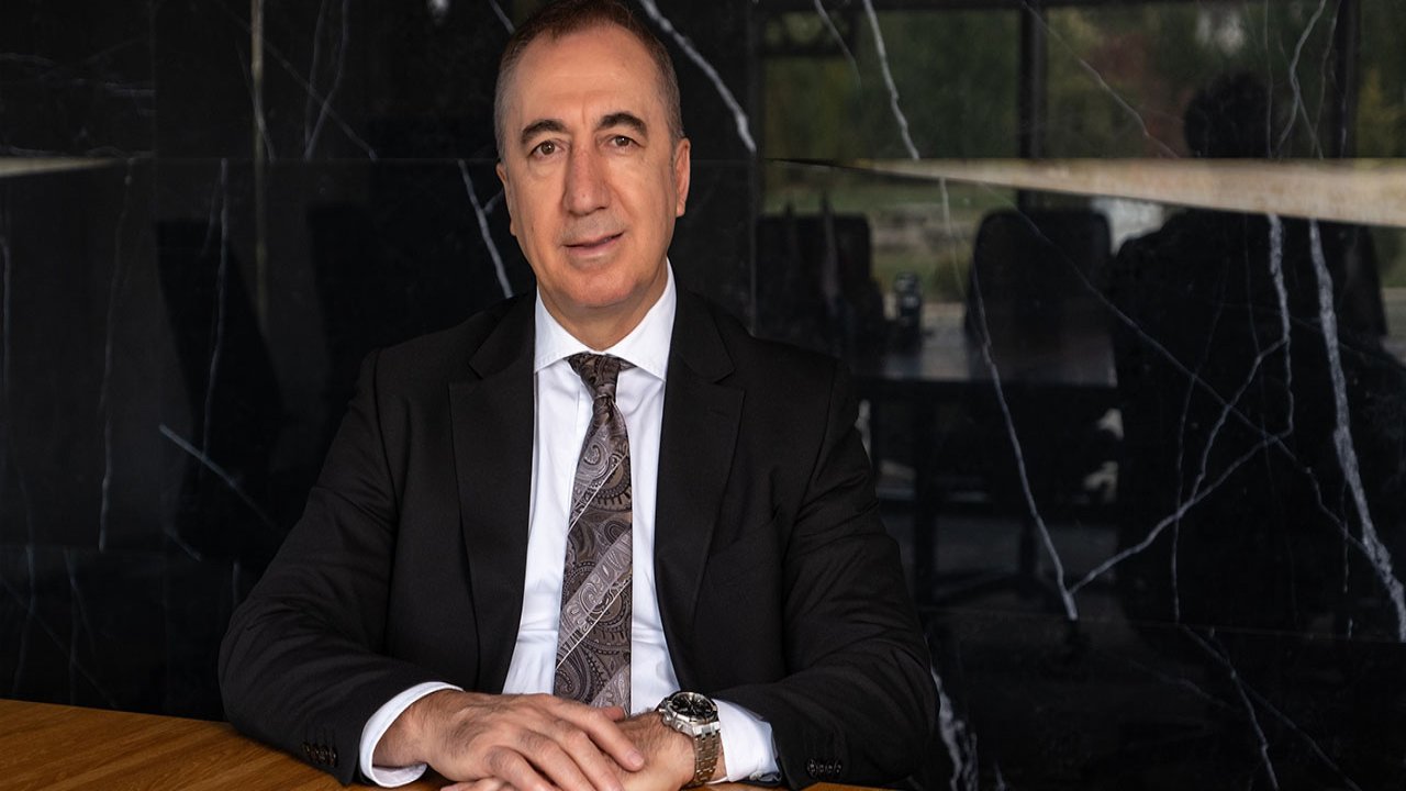 Erkoç, vatandaşları uyardı! Bayram yollarında hayat var: Hem dikkat hem de disiplin şart!