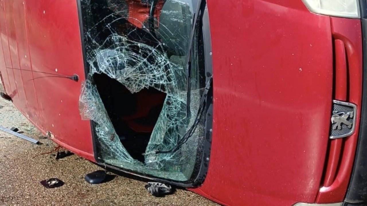 Konya'da otomobil devrildi: 4 kişi yaralandı