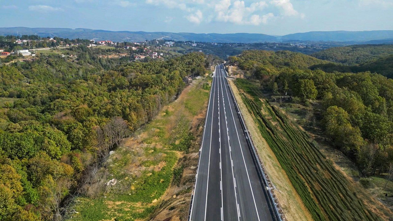 Türkiye genelinde 10 farklı karayolunda yapım ve onarım çalışmaları devam ediyor