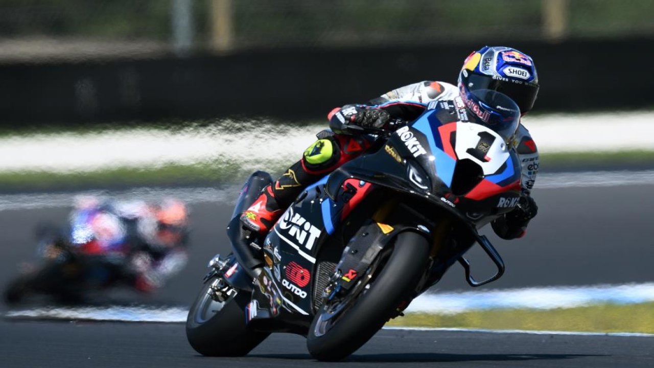 Toprak Razgatlıoğlu MotoGP'de yarışan ilk Türk olacak