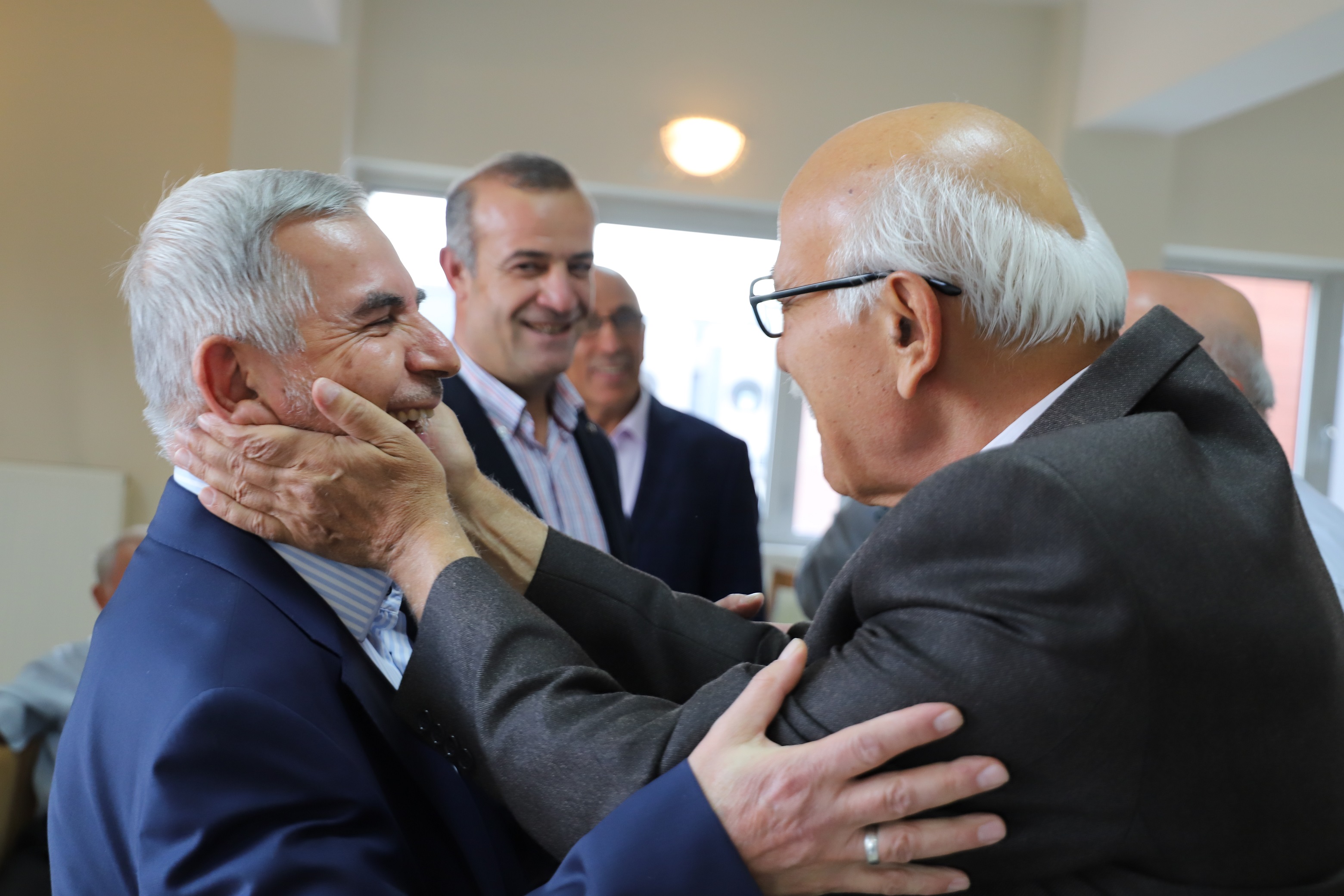 NEÜ’ nün Çınarları Vefa Programında Buluştu