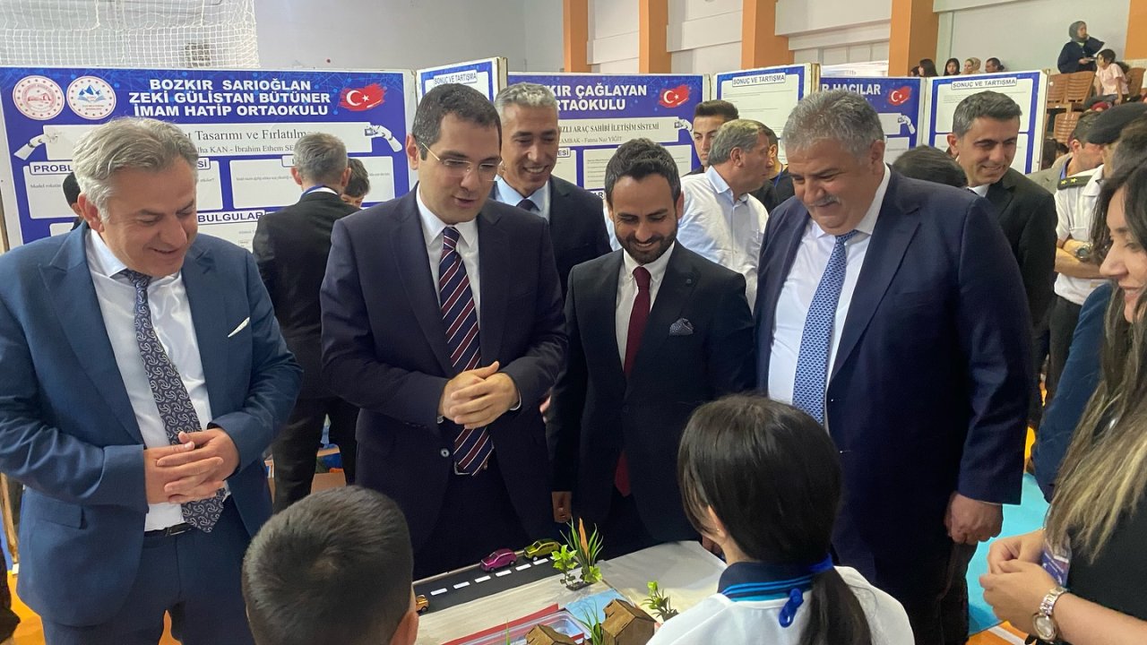 Konya'da geleceğin bilim insanları sahneye çıktı!