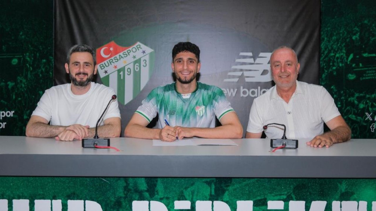 Konyaspor'dan Bursaspor'a transfer olan Emrehan imzayı attı