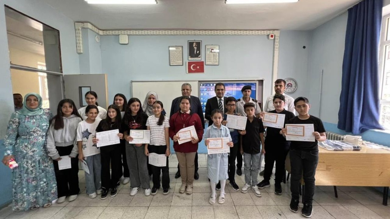 Bozkır'da 4 bin 355 öğrenci karne sevinci yaşadı