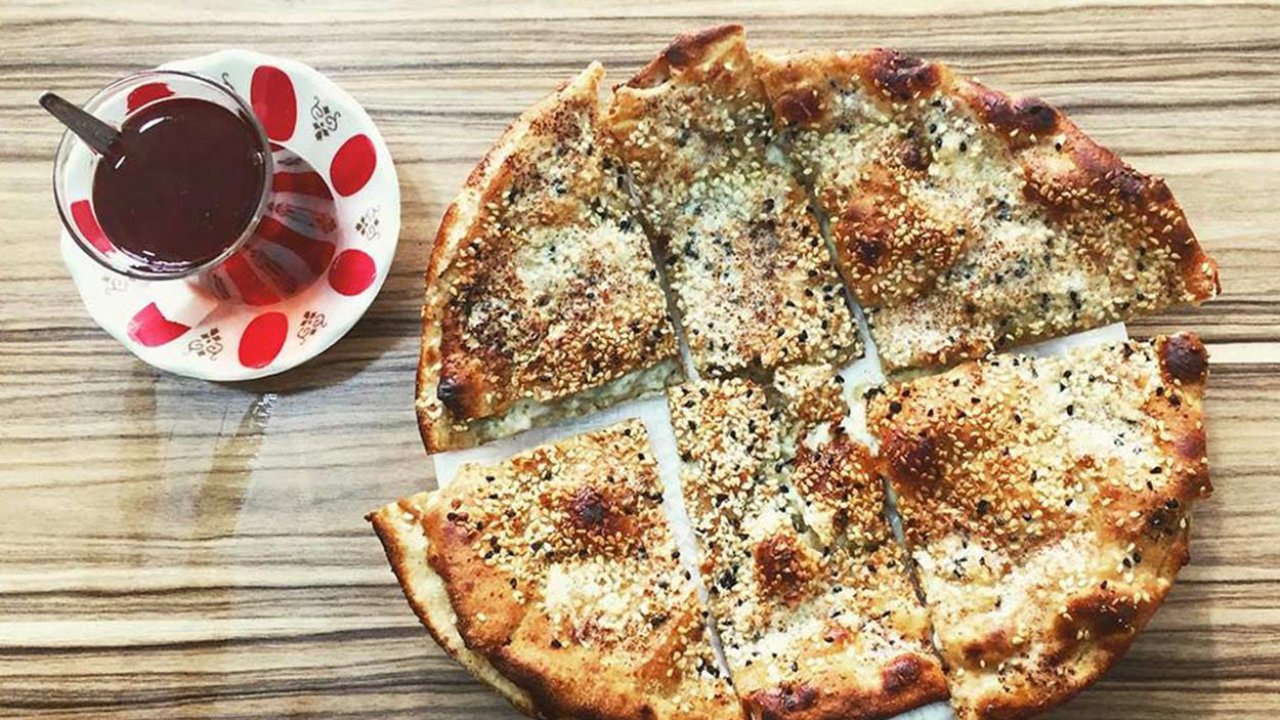 Konya’nın lezzet hazinesi: Tereyağlı yağ somunu damakları şenlendiriyor!