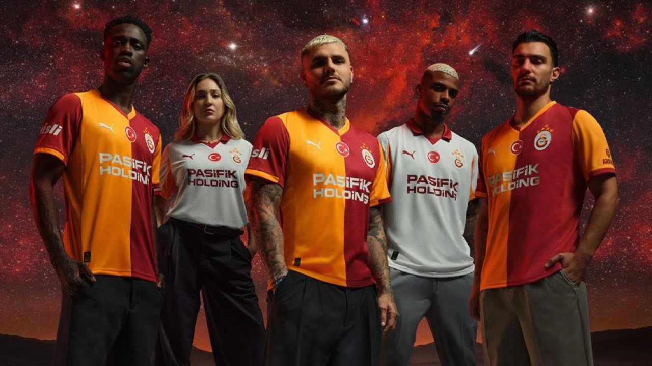 Galatasaray'ın yeni sezon formaları tanıtıldı