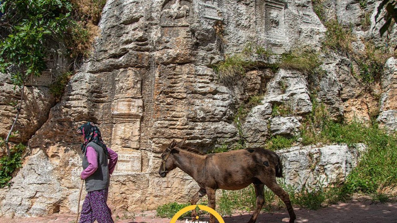Taşlıpınar’da tarih kayalara kazınmış: Hitit Süvarileri ziyaretçilerini bekliyor!