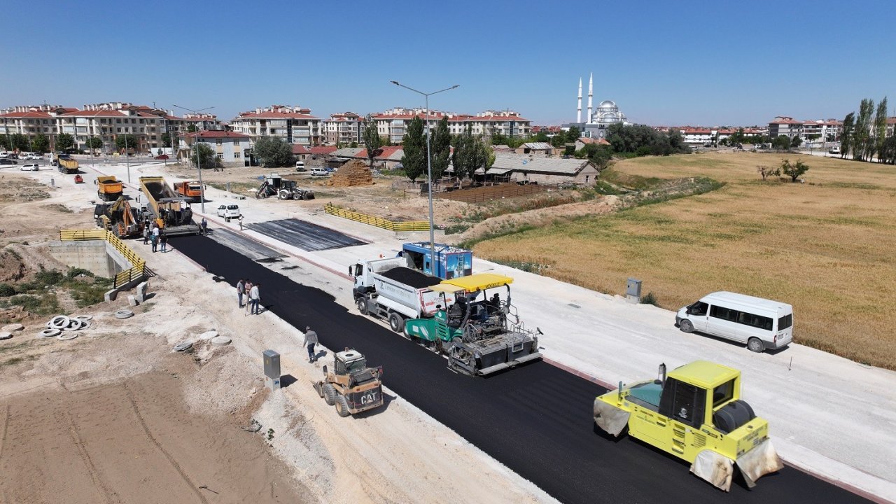 Karatay'da Asfalt çalışmaları devam ediyor! Karaaslan Mahallesi'nde ulaşım modernleşiyor