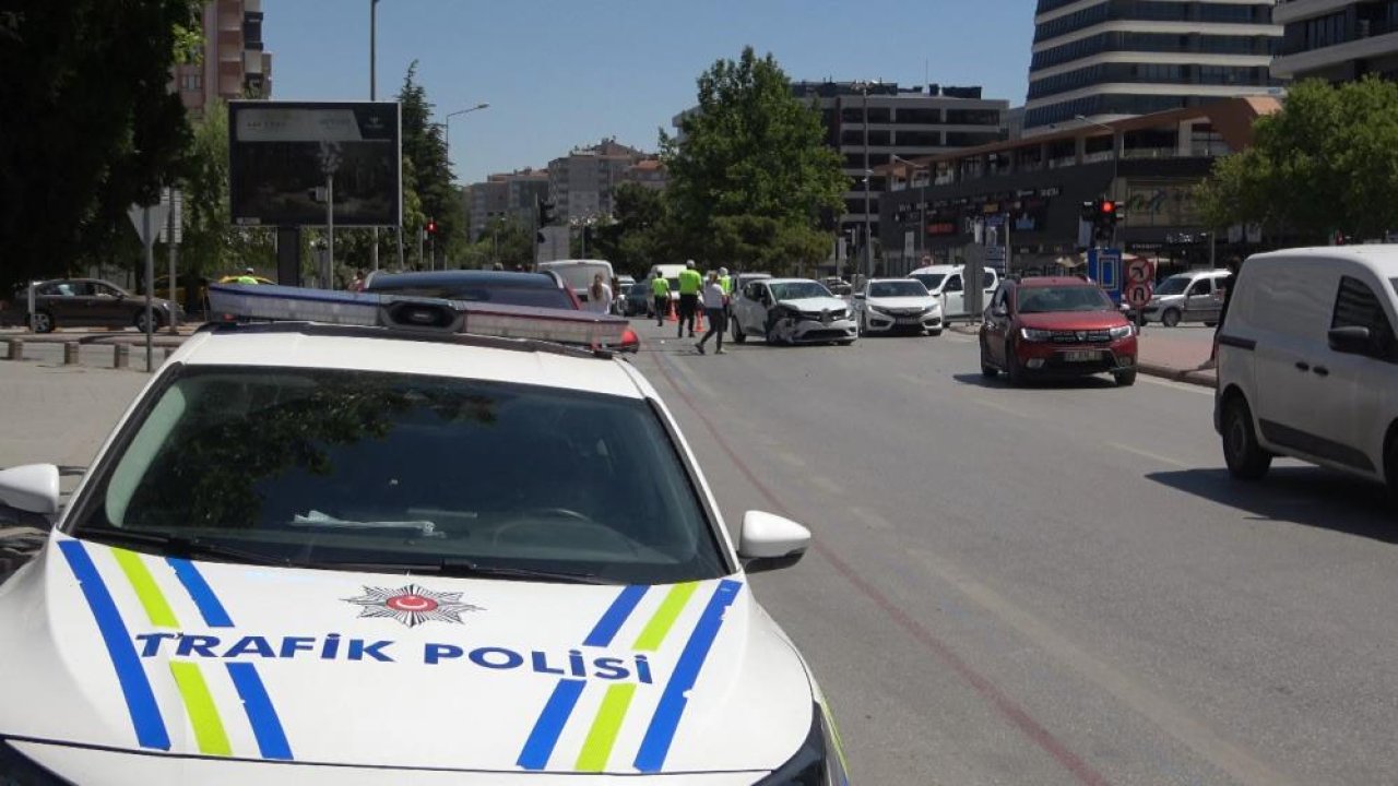 Konya'da hatalı dönüş kazayla sonuçlandı: 3 yaralı