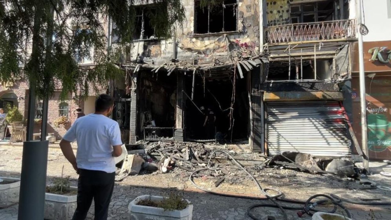 Konya'da kafede yangın çıktı: 4 kişi dumandan etkilendi