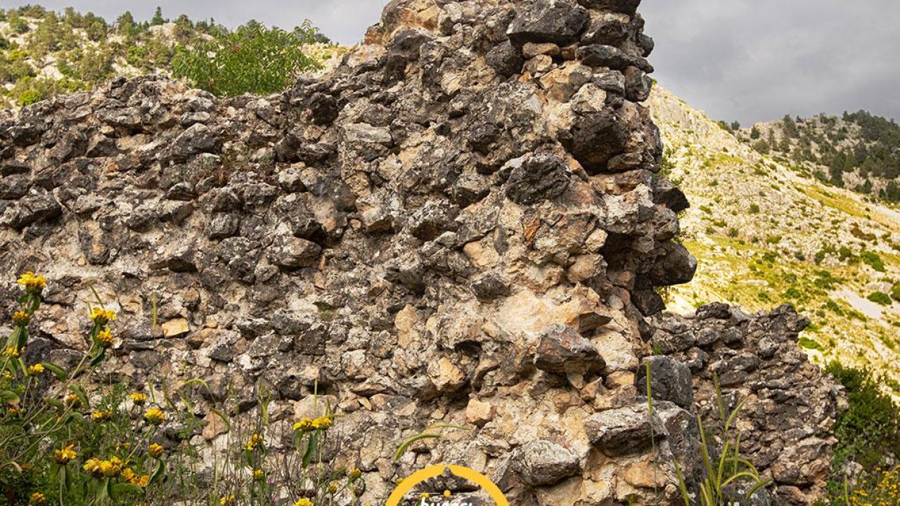 İç Anadolu’dan Akdeniz’e uzanan sessiz bir tanık: Derebucak Tol Hanı’nın unutulmuş hikâyesi!