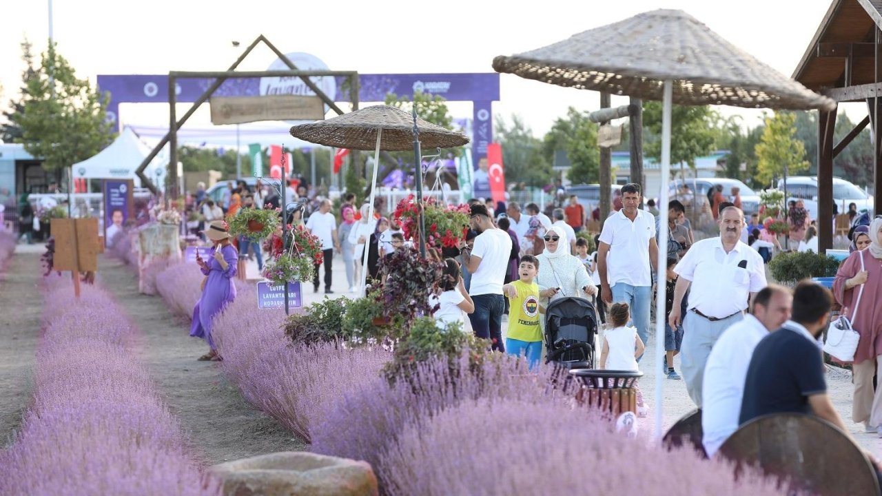 Karatay Lavanta Günleri yoğun katılımla devam ediyor! Etkinlikte cumartesi ve pazar neler yaşanacak