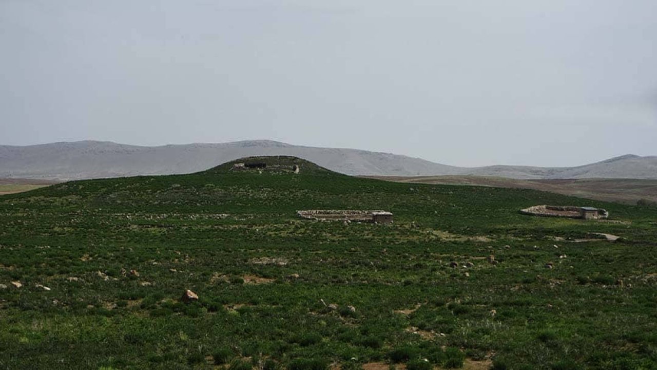 Akören'deki gizemli antik yerleşim: Dinorya kalıntıları ziyaretçilerini bekliyor!