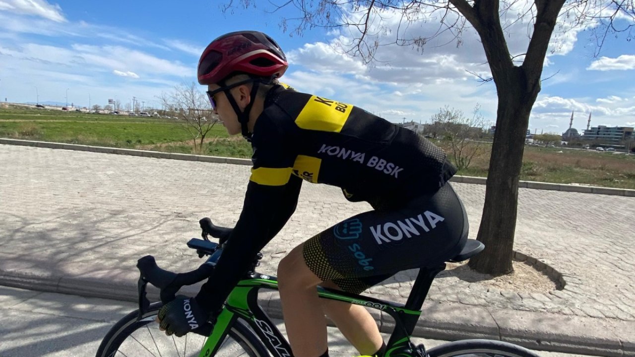 Konya Büyükşehir sporcusu Mehmet Bekir Çetintaş Türkiye'yi temsil edecek