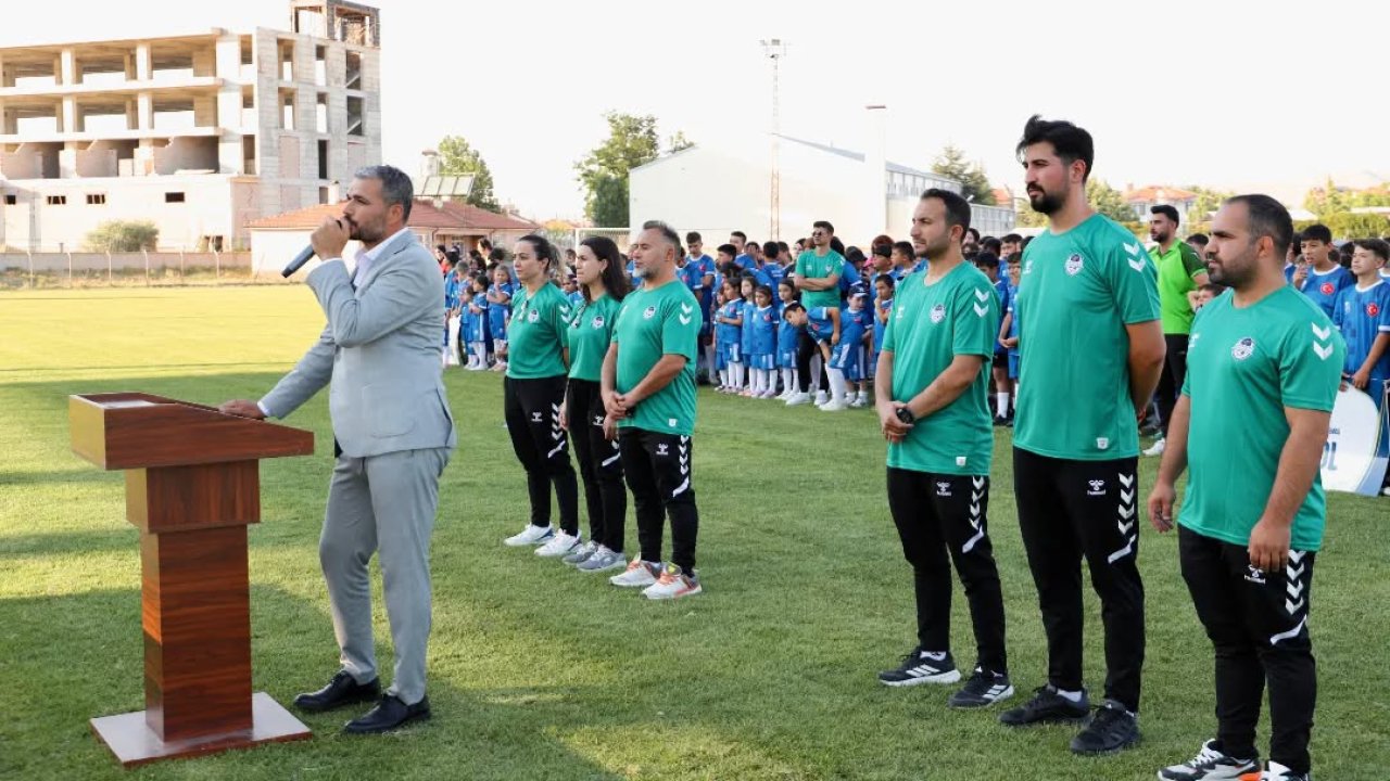 Ilgın’da Yaz Spor Okulları coşkuyla açıldı: 8 branşta bin 700 sporcu