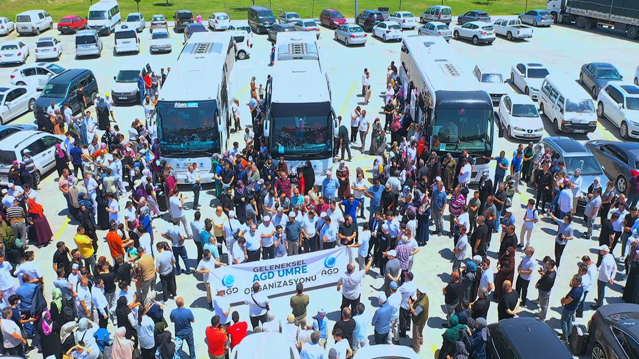 Anadolu Gençlik Derneği Konya Şubesi 120 genci umreye gönderdi!