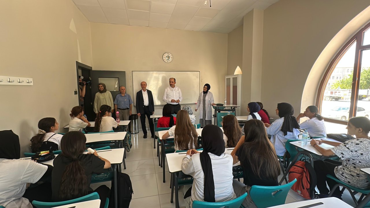 Başkan Altay ve Başkan Pekyatırmacı Bilgehane yaz etkinliklerine katılan öğrencilerle buluştular