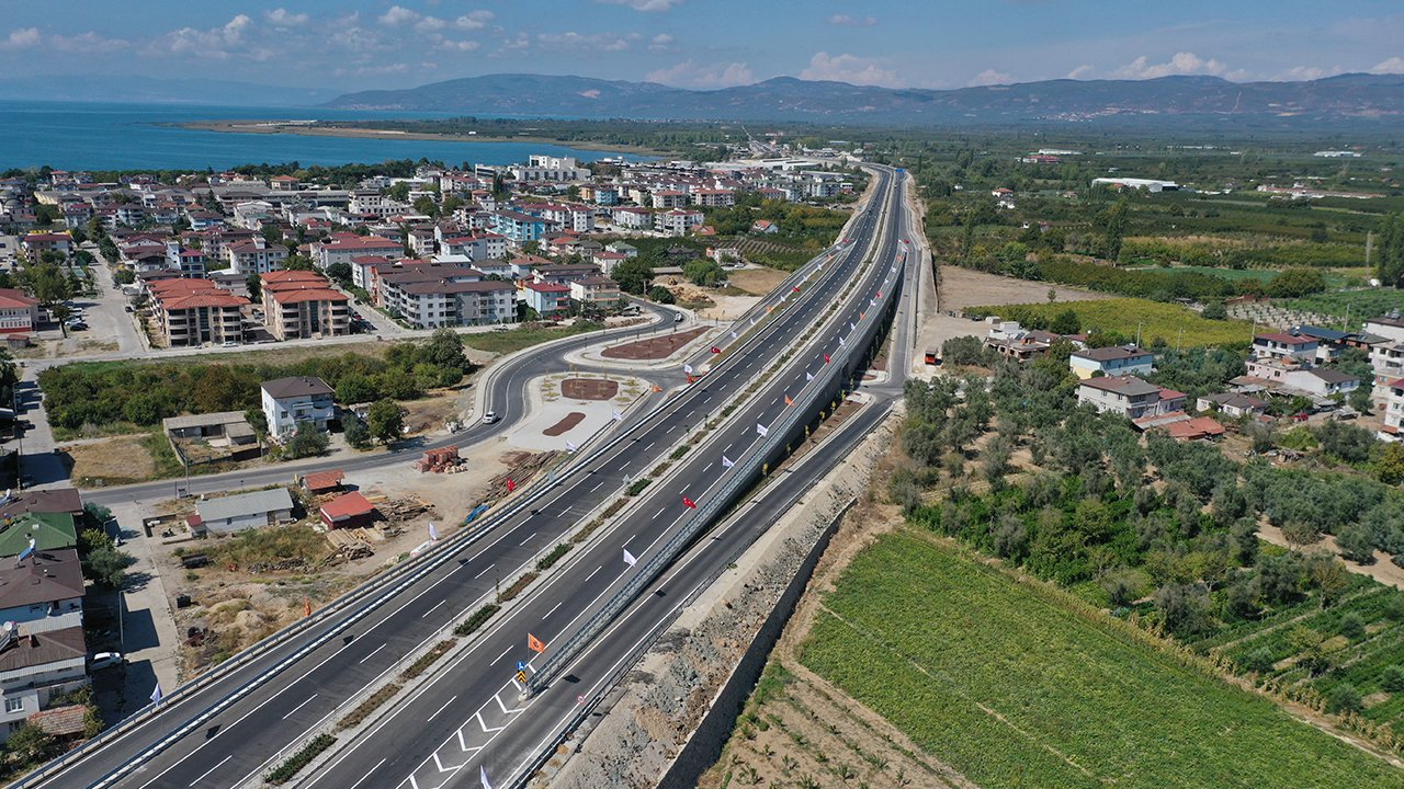 Yolunuz açık olsun ama dikkatli olun! Türkiye’nin kritik noktalarında yoğun yol çalışmaları var