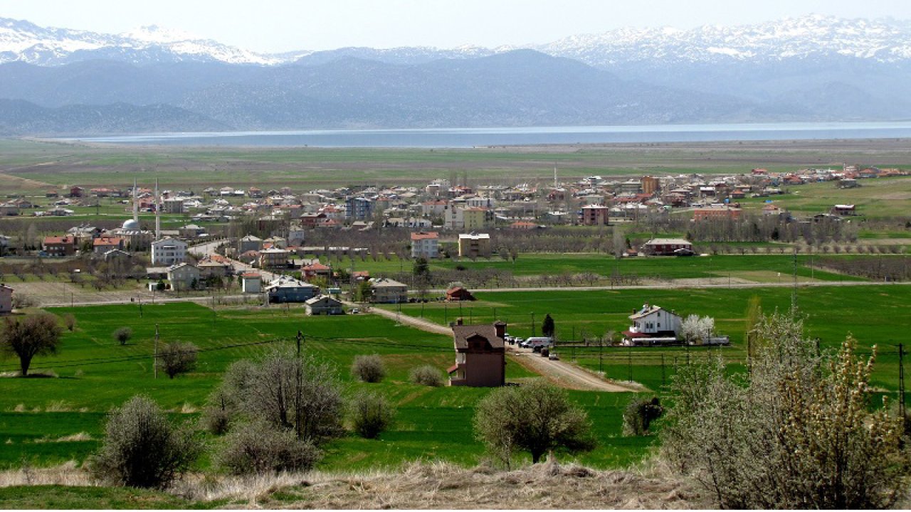 Konya’nın gizemli noktası: Türkiye'nin en küçük ilçesi Yalıhüyük’te saklı tarih!