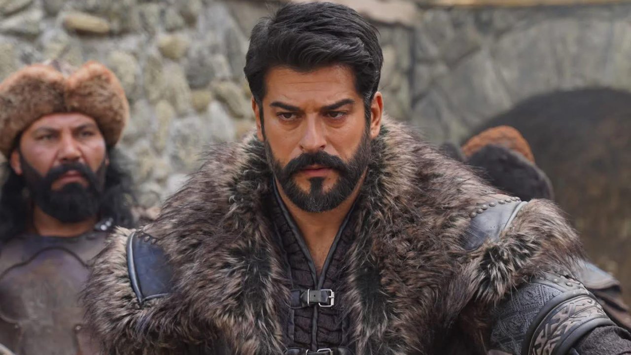 Kuruluş Osman'da büyük değişim! Burak Özçivit veda etti, Osman Bey yaşlanıyor!
