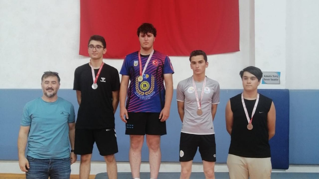 Akşehir'i gururlandırdı: Asım Emir Şahin Konya İl Birincisi oldu