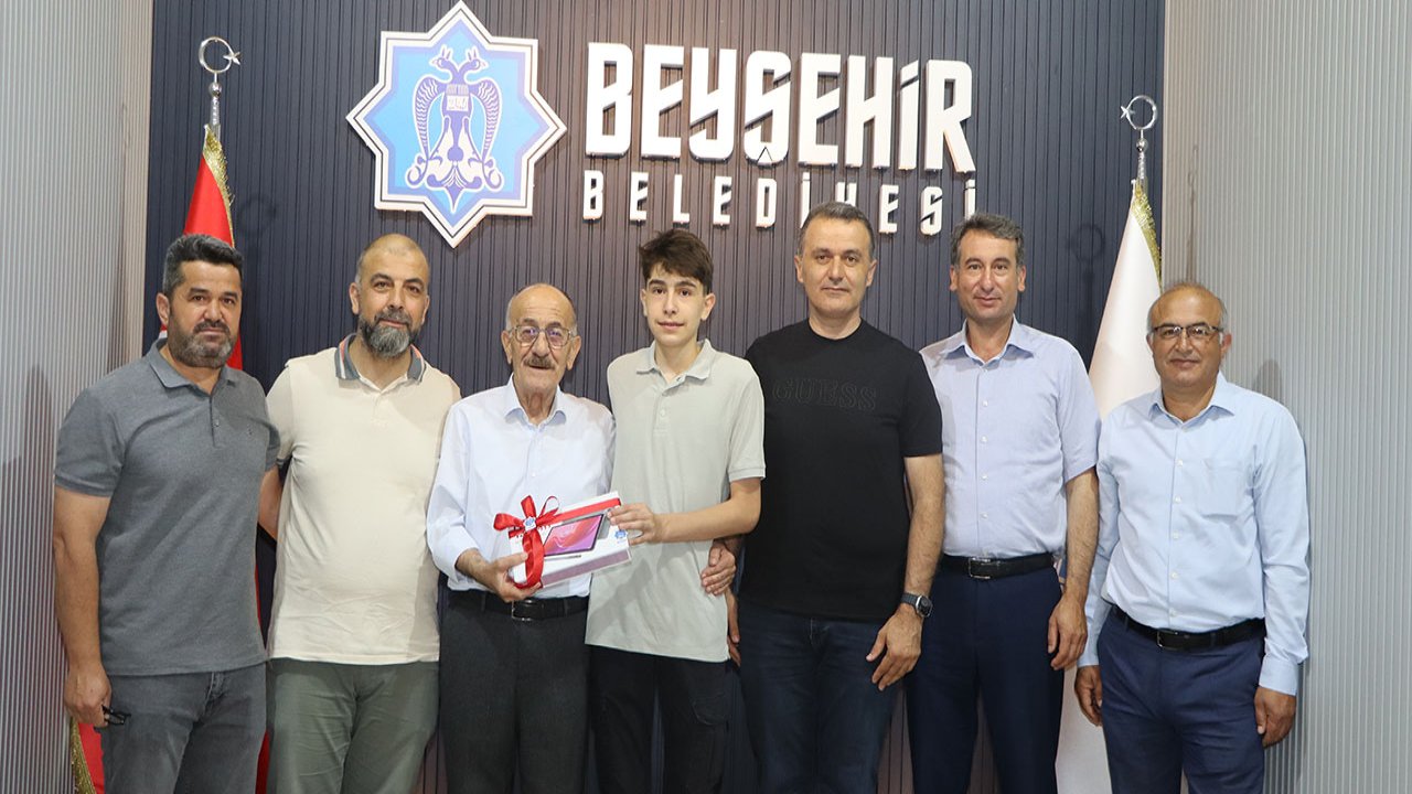 LGS Türkiye Birincisi Başkan Adil Bayındır’ı ziyaret etti