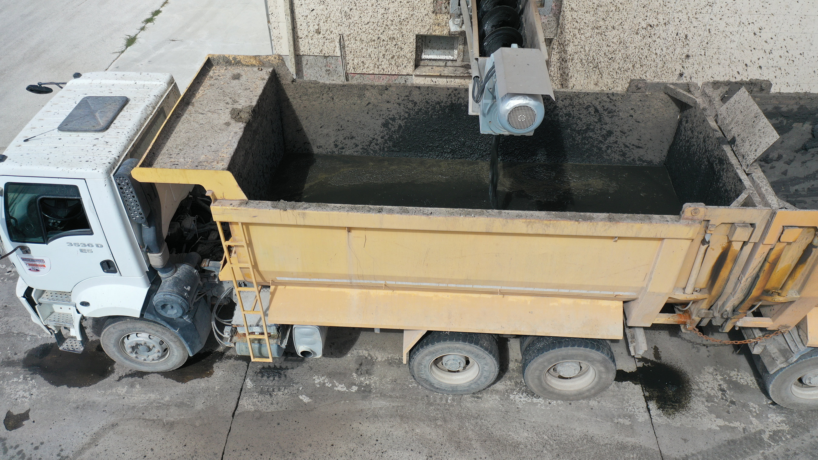 Konya Büyükşehir Arıtma Çamuruyla Çiftçiye ve Üretime Katkı Sağlıyor