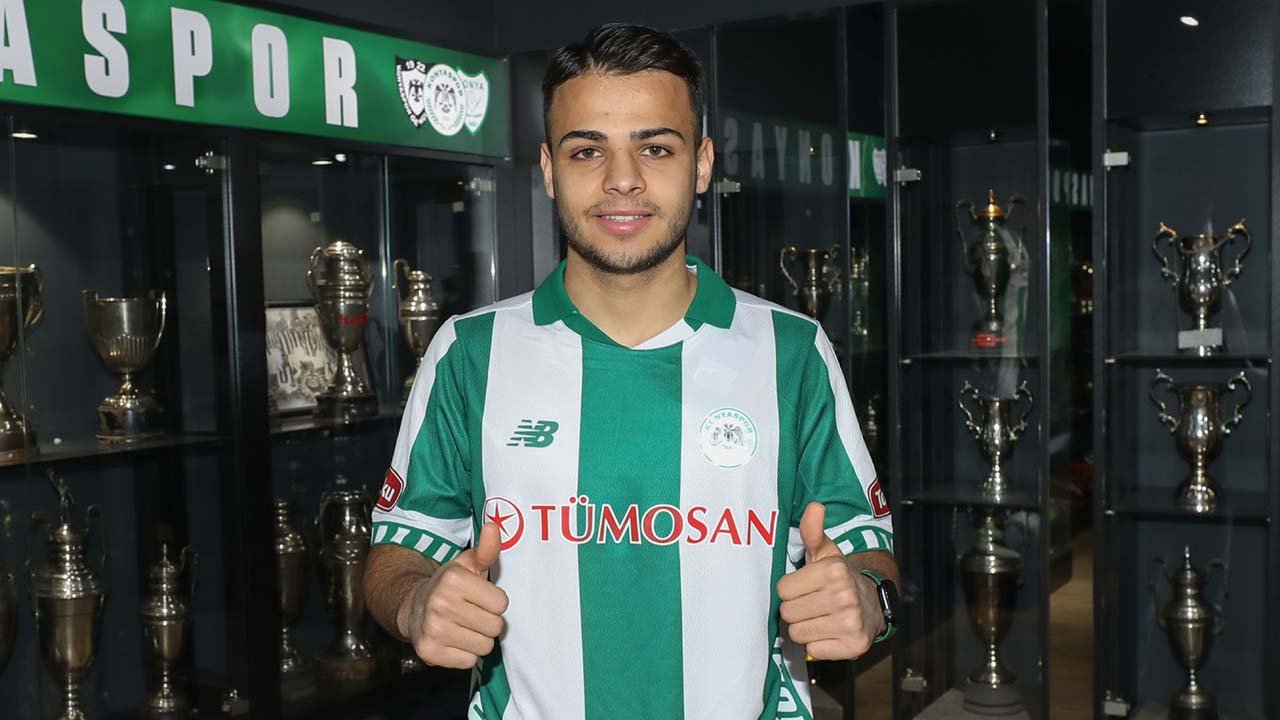 Konyaspor'da genç isim takımdan ayrıldı