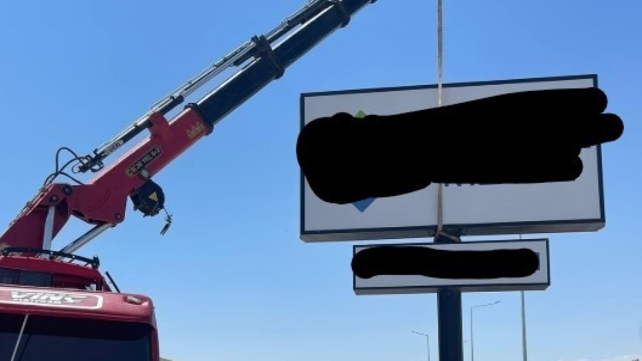 Konya'da totemlerin kaldırılmasına tepki geldi: "Esnafa yeni bir yük oluşturuyor"