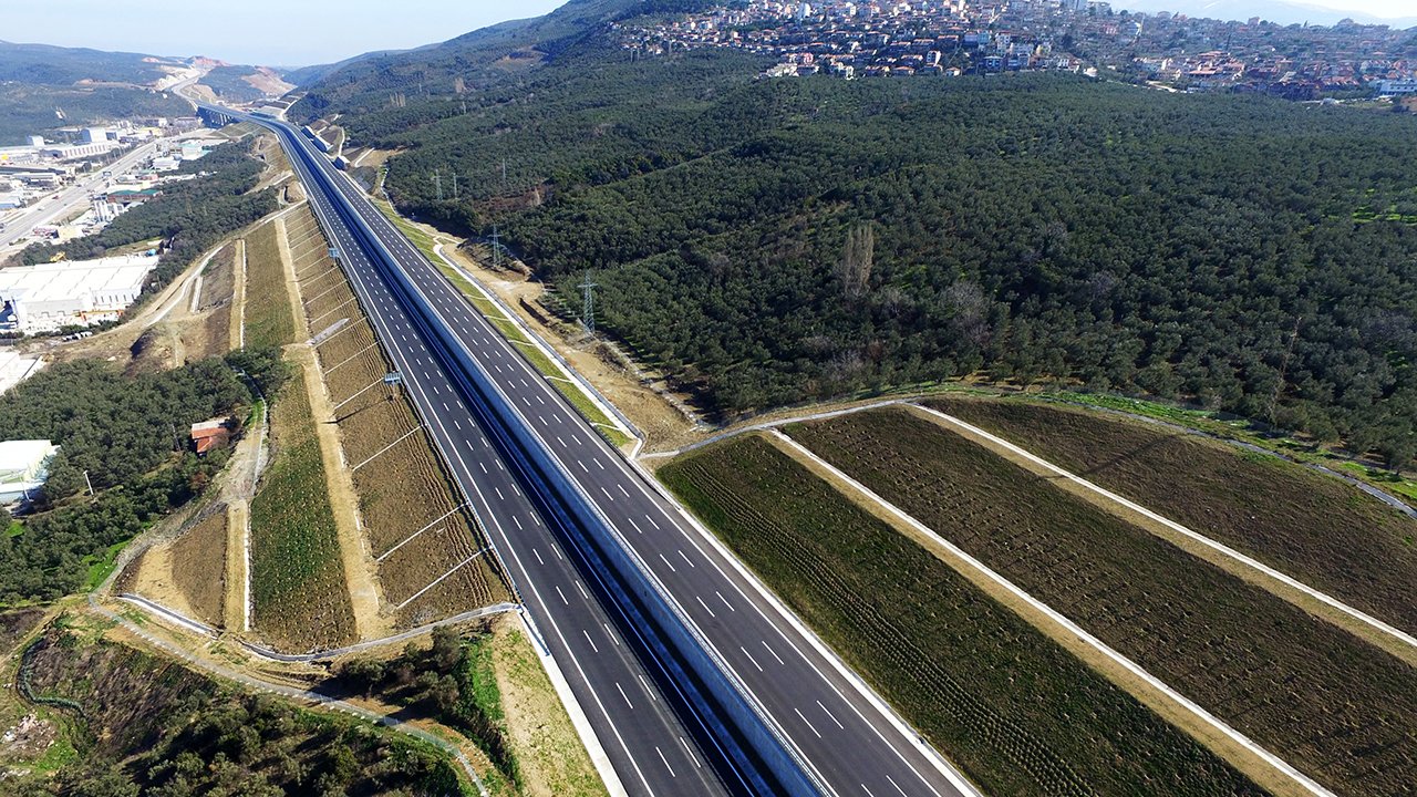 Türkiye genelinde yol çalışmaları devam ediyor! Sürücüler bu güzergahlara dikkat!