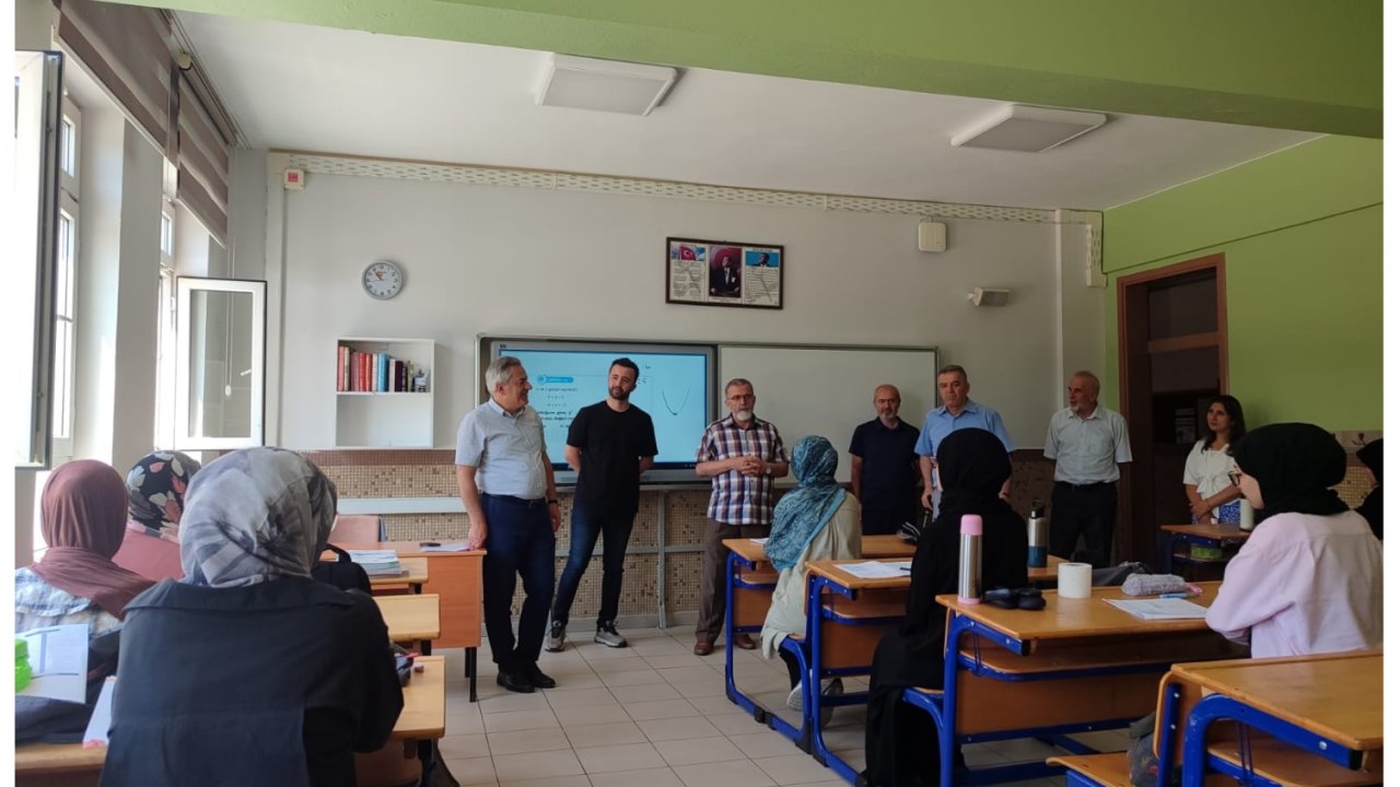 Murat Yiğit öğrenci ve öğretmenlerle bir araya geldi!