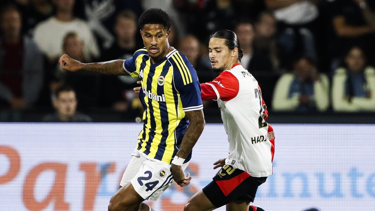 Fenerbahçe turu Kadıköy'e bıraktı: Feyenoord 2 - 1 Fenerbahçe