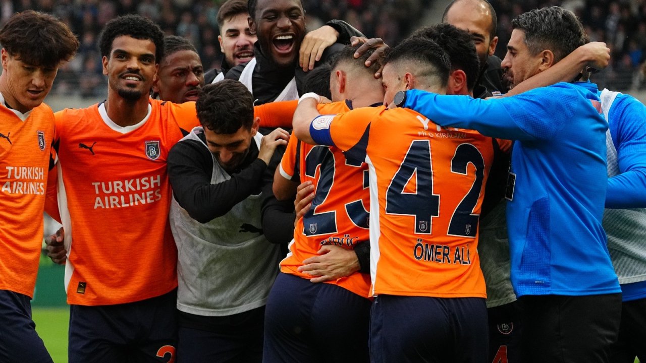 Başakşehir geriye düştüğü maçta Norveç ekibi Viking’i 3-1 mağlup etti