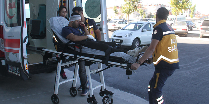 Muştayla darbedilen üniversite öğrencisi yaralandı